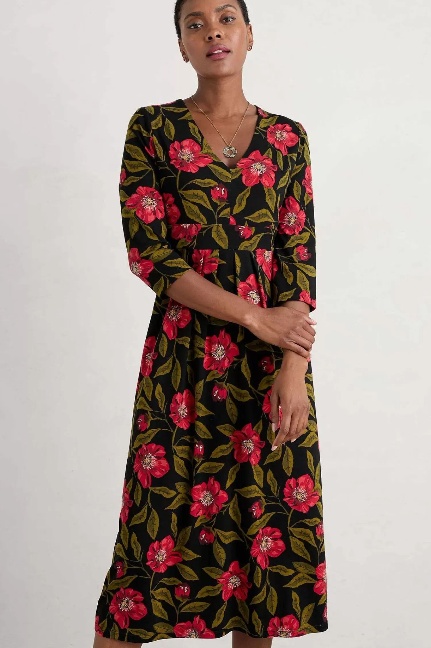 Dresses<Seasalt Cornwall Flower Bud Jersey V- Neck Midi Dress Mary Rose Floral Onyx