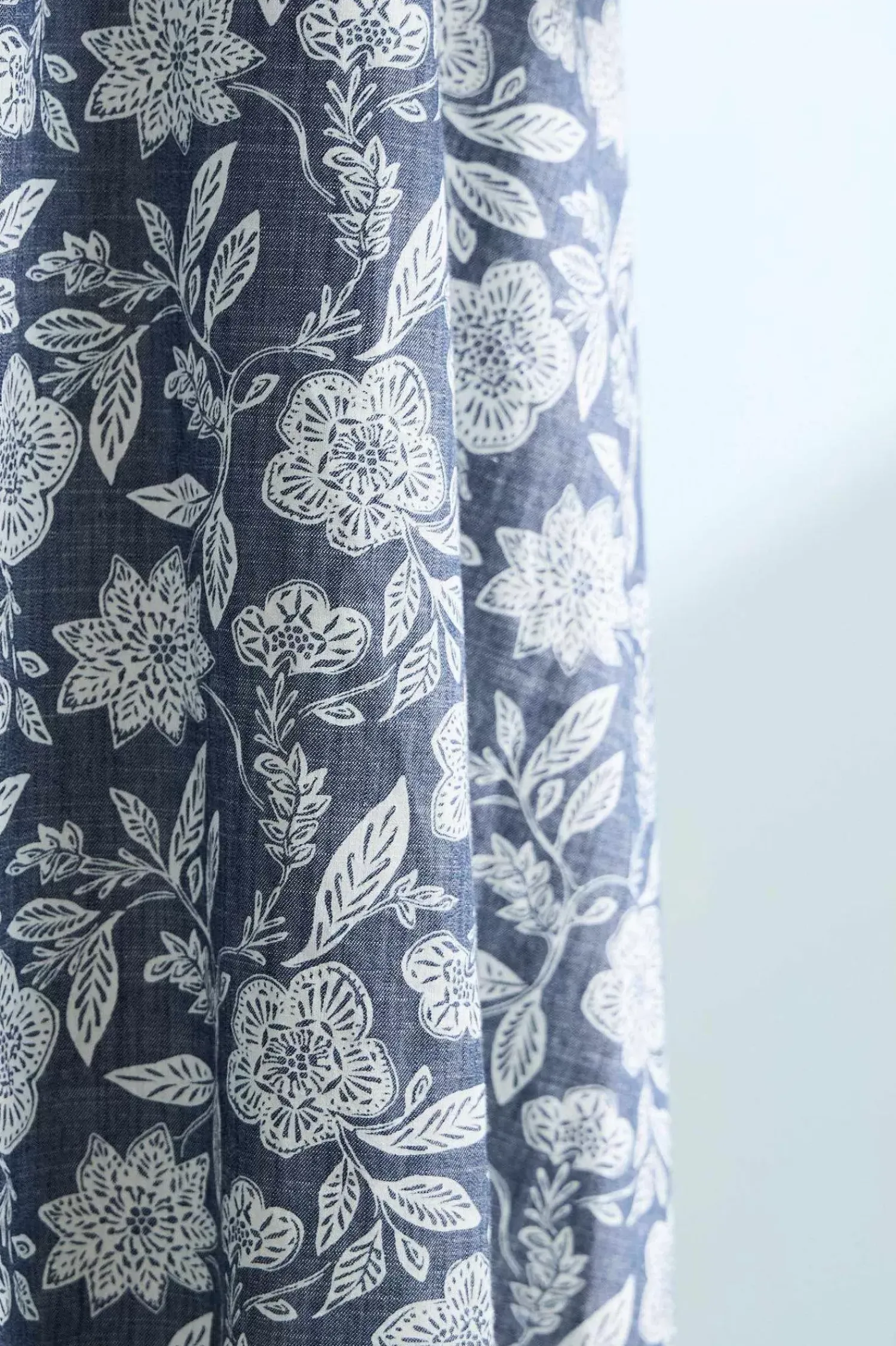 Dresses<Seasalt Cornwall Fox Path Printed Chambray Dress Stone Flower Indigo