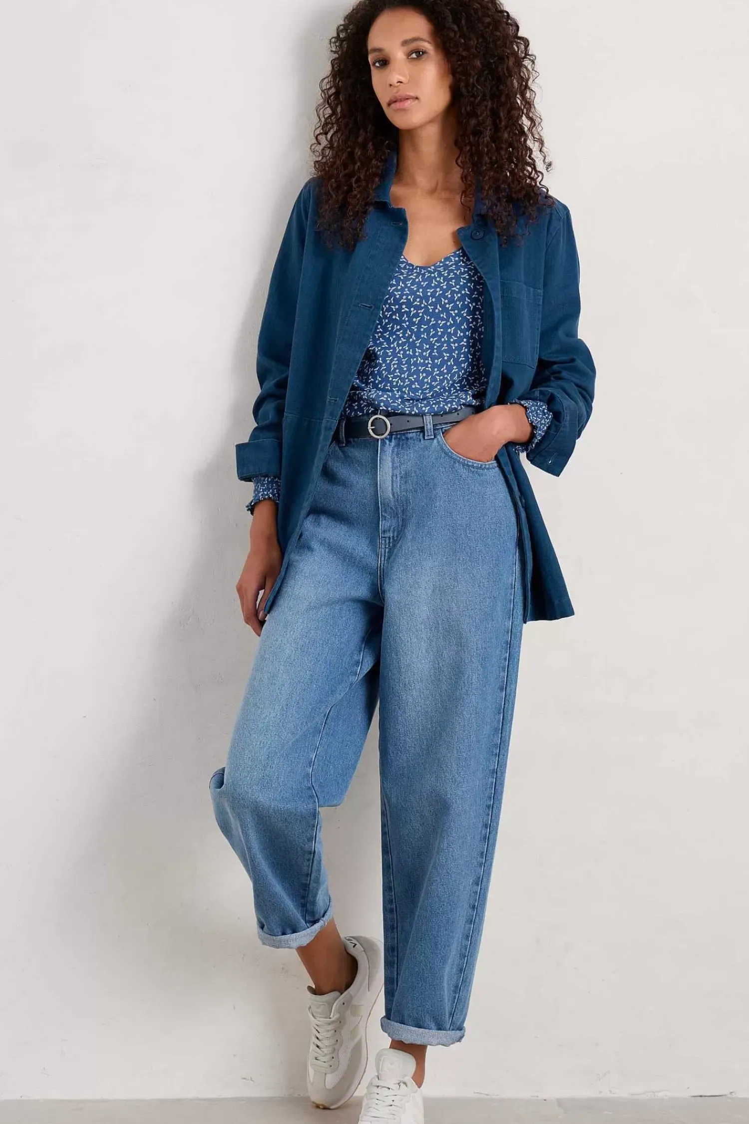 Tops<Seasalt Cornwall Rosehip Jersey V-Neck Top Ditsy Sprig Blue Jay
