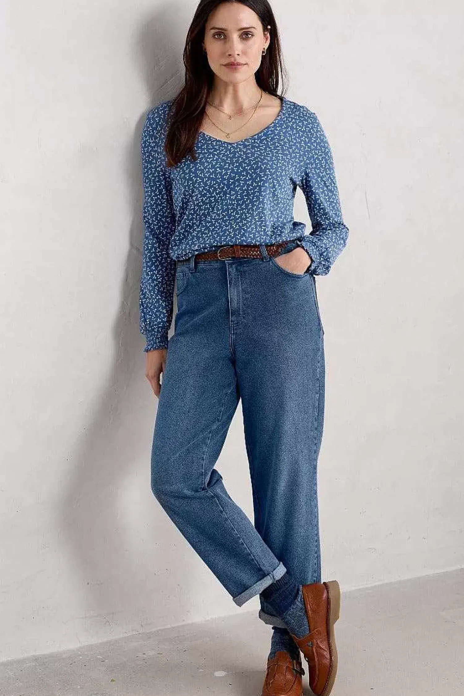 Tops<Seasalt Cornwall Rosehip Jersey V-Neck Top Ditsy Sprig Blue Jay